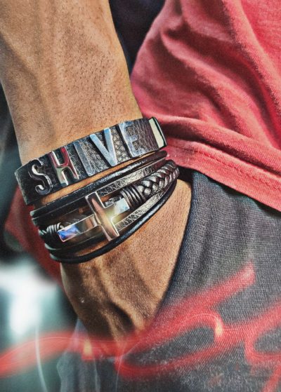 SHIVE LEATHER RIVET BRACELET